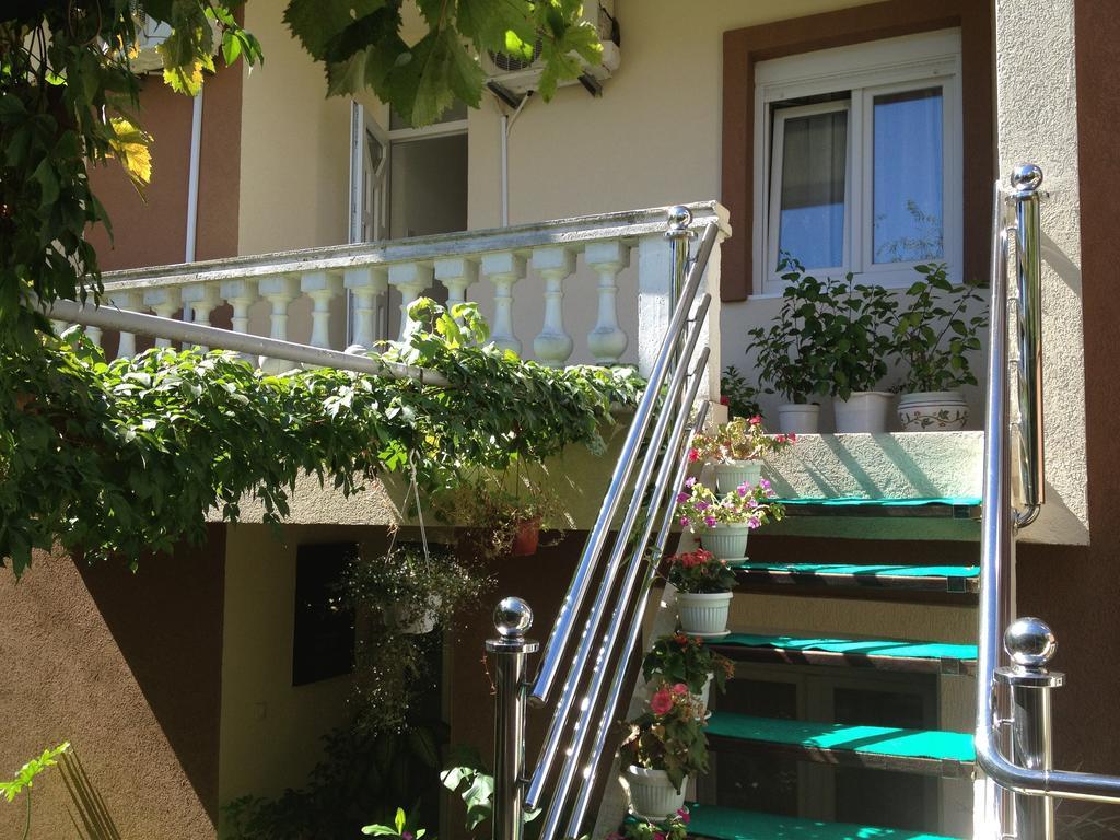 Apartments Knezevic Ulcinj Exterior foto